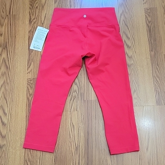 ❌❌❌ SOLD ❌❌❌ 🍉💕NWT lululemon Wunder Under Fuchsia HR Crop 21"/ 8 - Picture 6 of 10